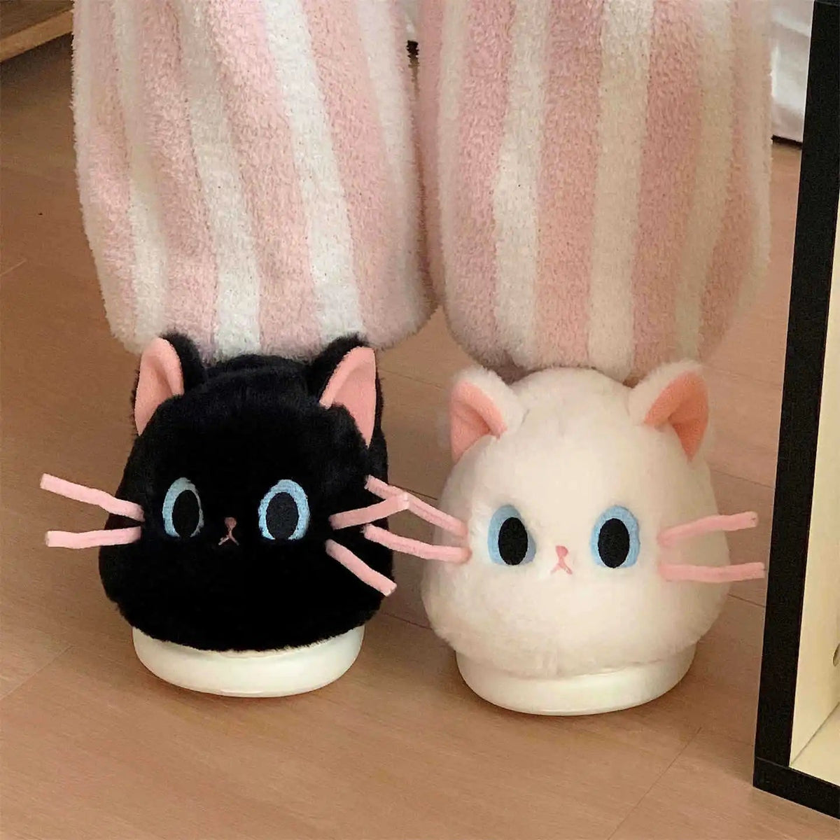 Warm Cartoon Cat Cotton Slides Happy Phoenix