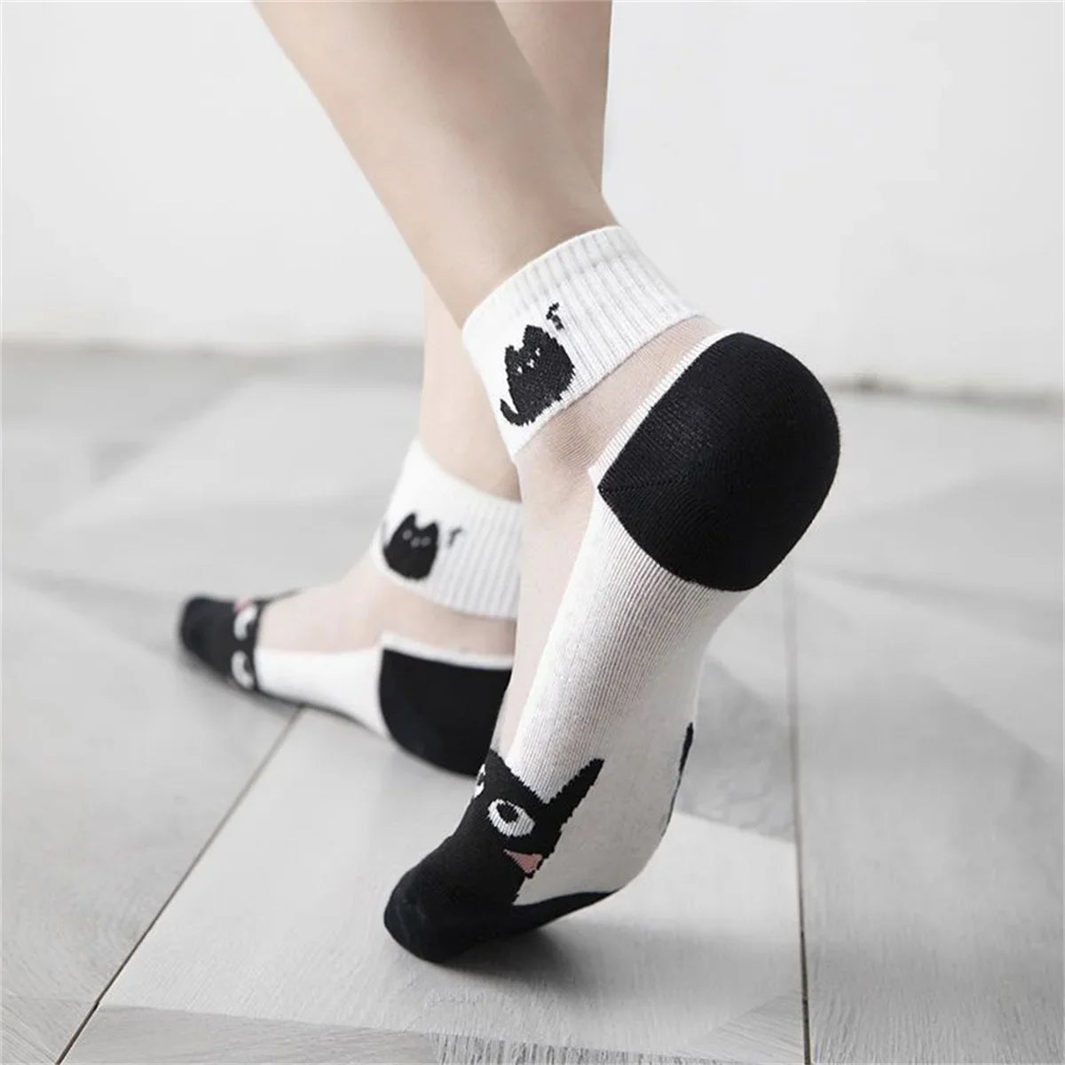 Black and White Cat Breathable Short Socks Happy Phoenix